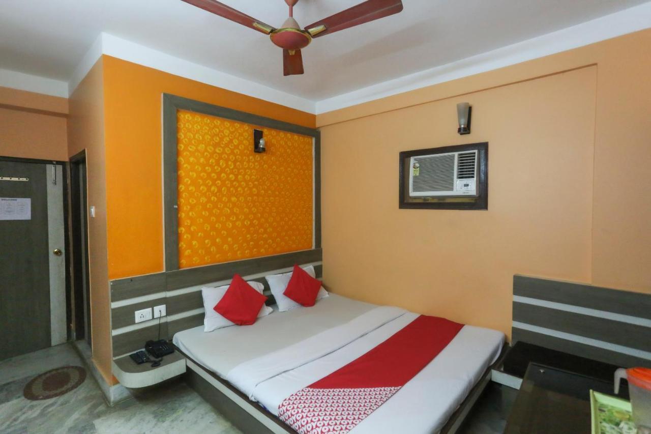 Oyo 60609 Hotel Tanushree Rampurhat Exterior foto