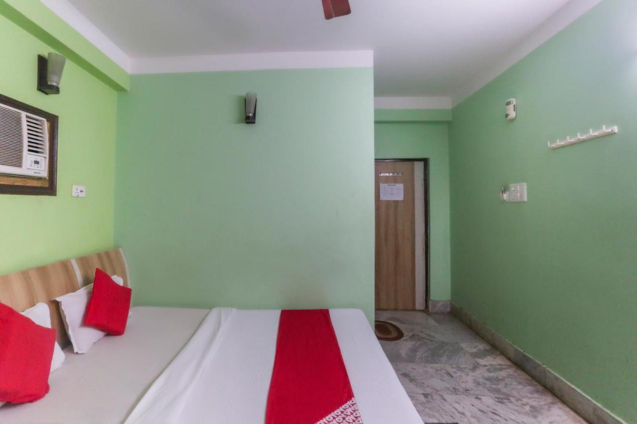 Oyo 60609 Hotel Tanushree Rampurhat Exterior foto